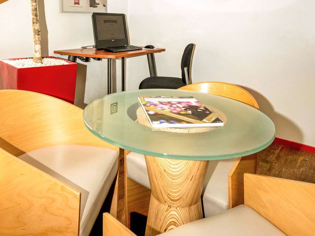 Отель Ibis Reims Тинкё Ресторан фото