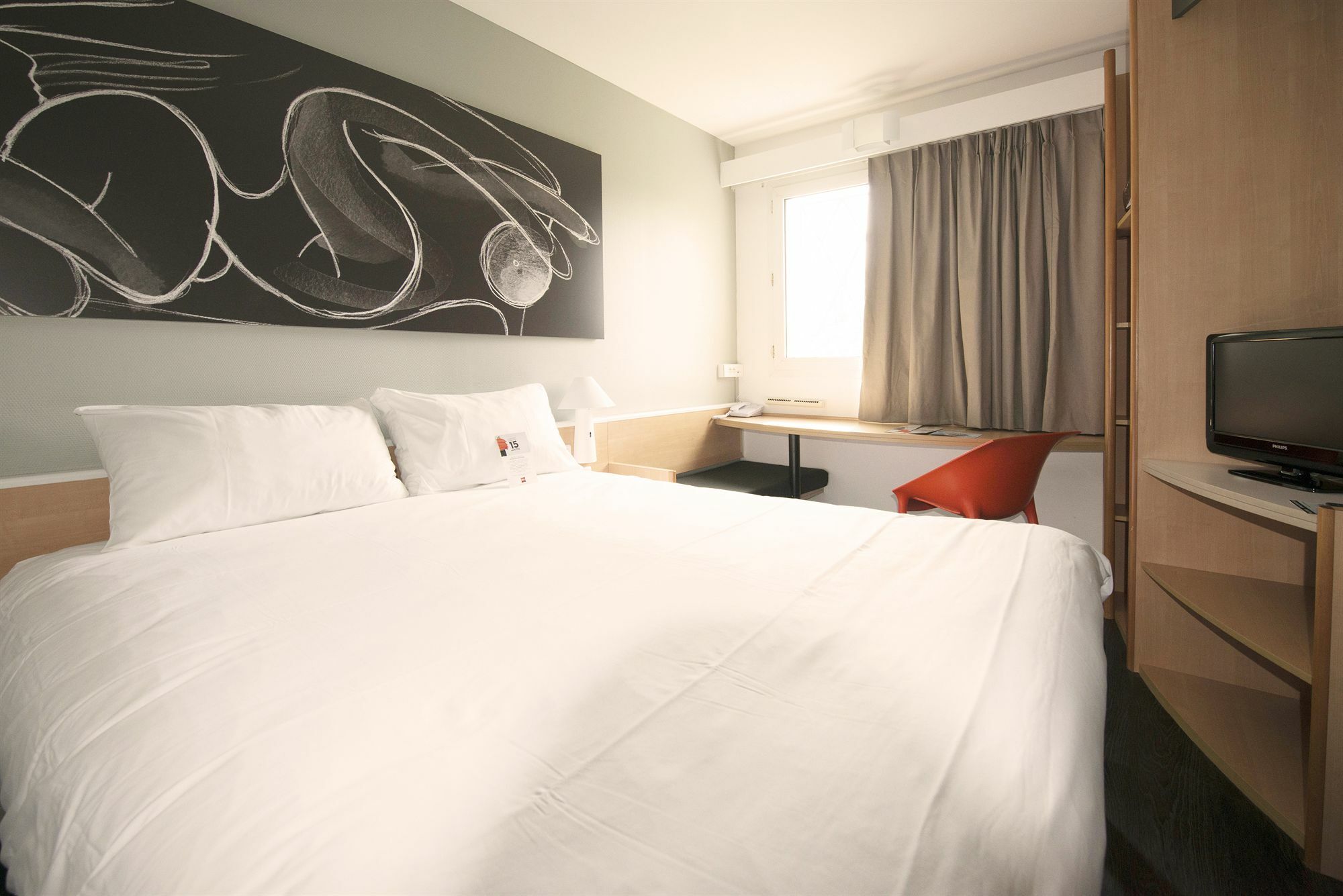 Отель Ibis Reims Тинкё Экстерьер фото