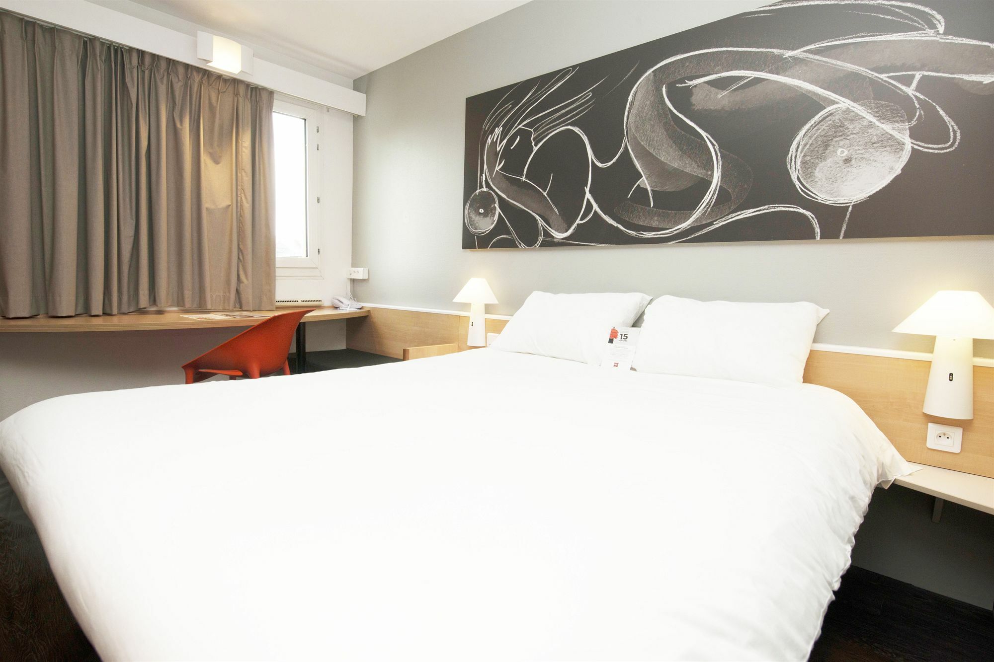 Отель Ibis Reims Тинкё Экстерьер фото